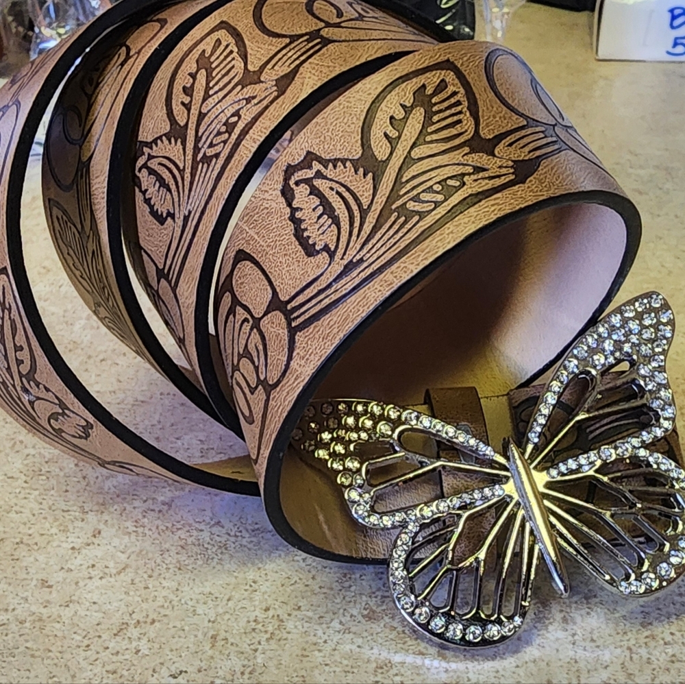 New Brown floral Belt And butterfly belt Buckle message with your size